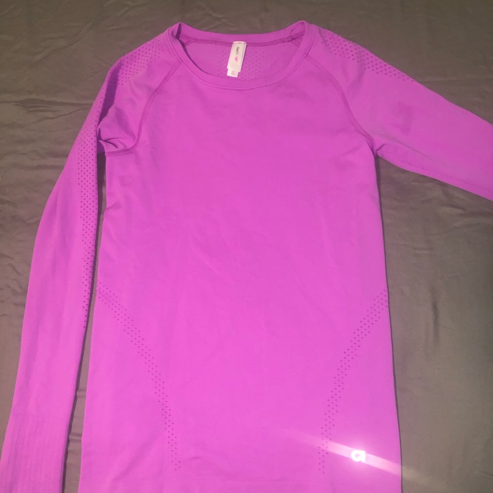 Gap fit long sleeve